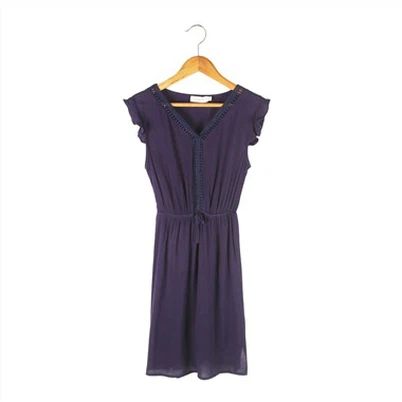 Marineblaues, schulterfreies Midikleid