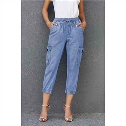 Himmelblaue Jogginghose mit Cargo-Taschen und Kordelzug